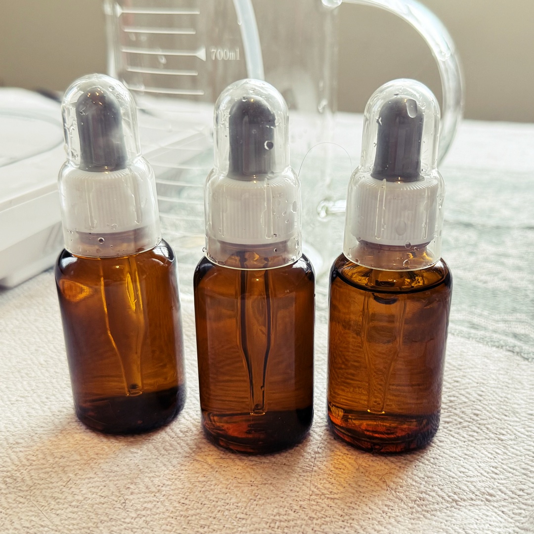 芳香蒸留水の小瓶