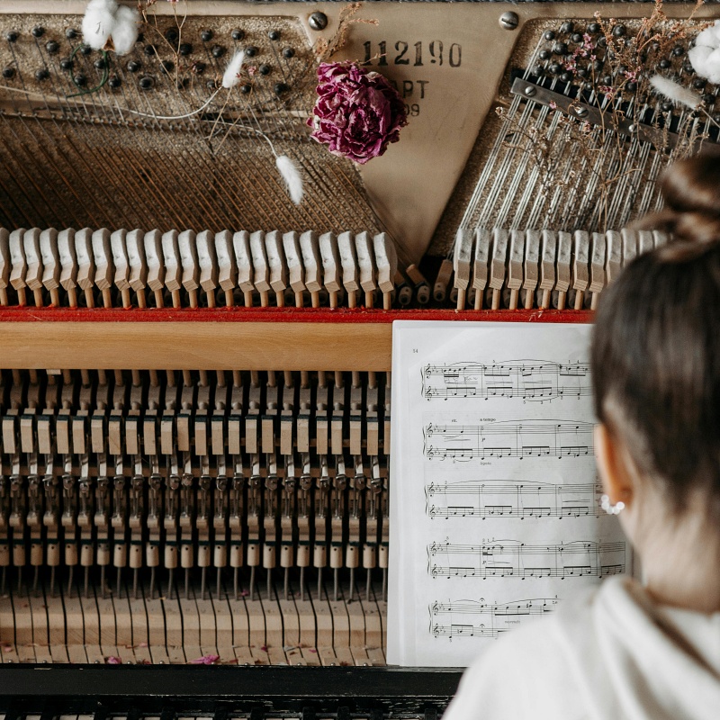 フラワーエッセンス・ピアノセラピー